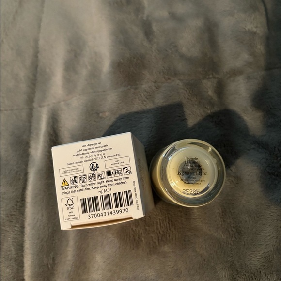 Diptyque Jasmin Scented Candle - Picture 2 of 2